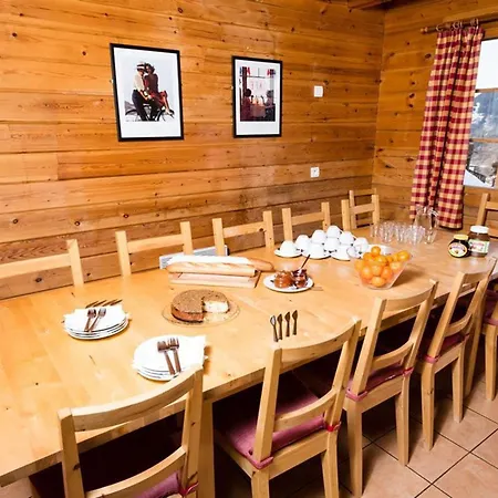 Chalet Mitoyen Traditionnel - 6 Chambres, Proche Pistes Et Centre - La Tania, Courchevel - Fr-1-513-61