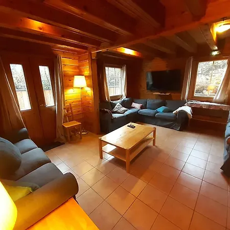 Chalet Mitoyen Traditionnel - 6 Chambres, Proche Pistes Et Centre - La Tania, Courchevel - Fr-1-513-61 La Tania