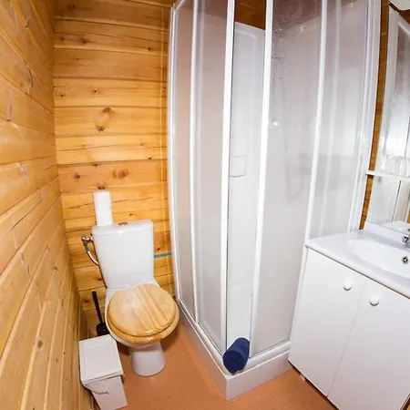 Chalet Mitoyen Traditionnel - 6 Chambres, Proche Pistes Et Centre - La Tania, Courchevel - Fr-1-513-61 *